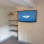 Comfortable Ground Floor Studio Apartment.